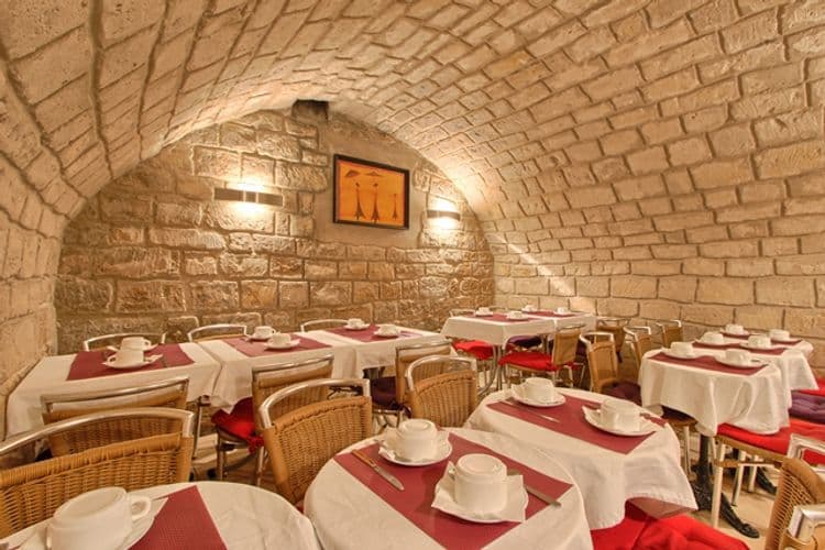 Alexandrine Opera Hotel