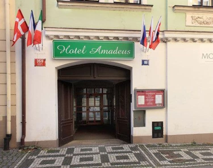 Amadeus Hotel