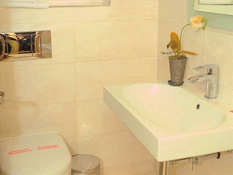 Avra Hotel