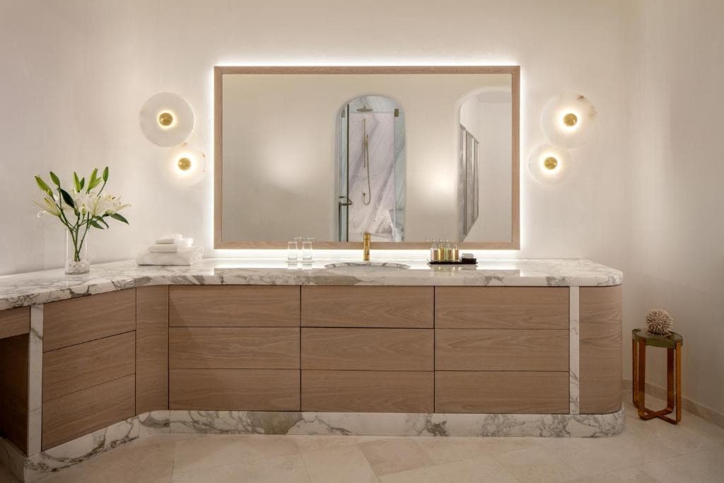 Anantara Santorini Abu Dhabi Retreat