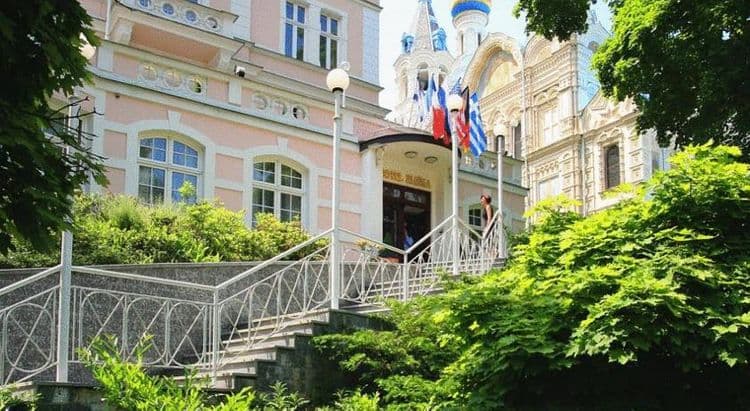 Eliska Hotel