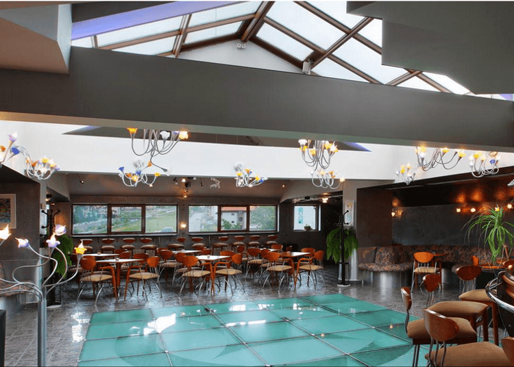 Glazne Hotel