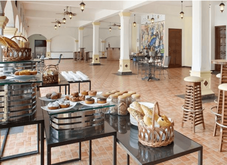 Holiday Inn Resort
