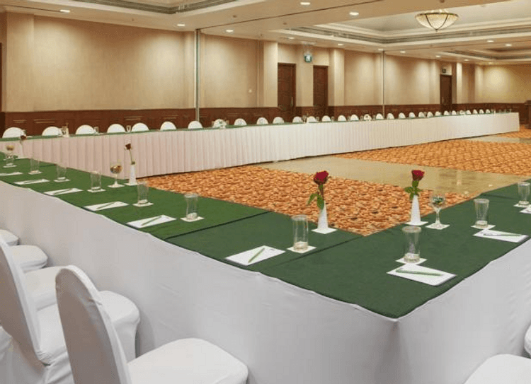 Holiday Inn Resort