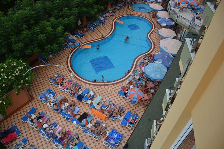 Kleopatra Dreams Beach