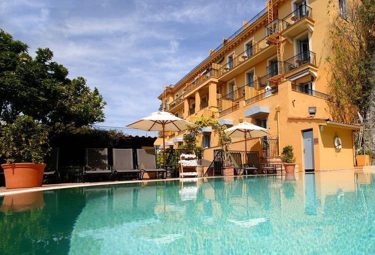 La Perouse Hotel