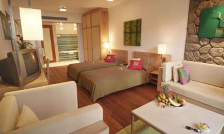 AVANI Seychelles Barbarons Resort & Spa