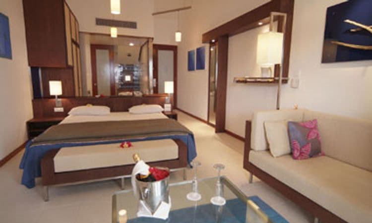 AVANI Seychelles Barbarons Resort & Spa