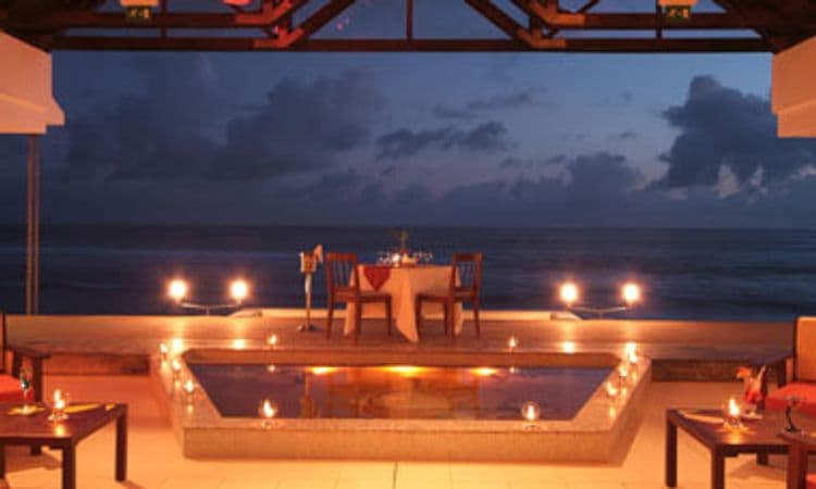 AVANI Seychelles Barbarons Resort & Spa