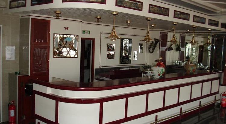 Oscar Hotel