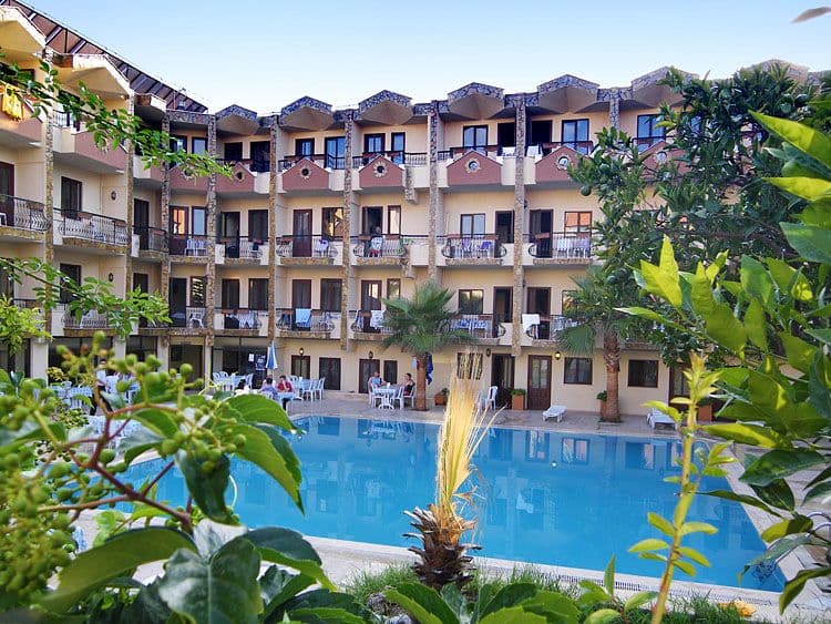 Club Herakles Hotel