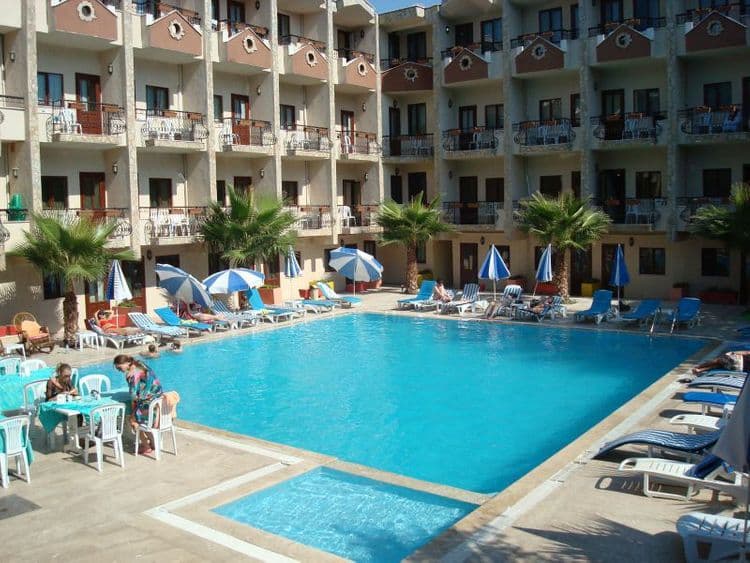 Club Herakles Hotel