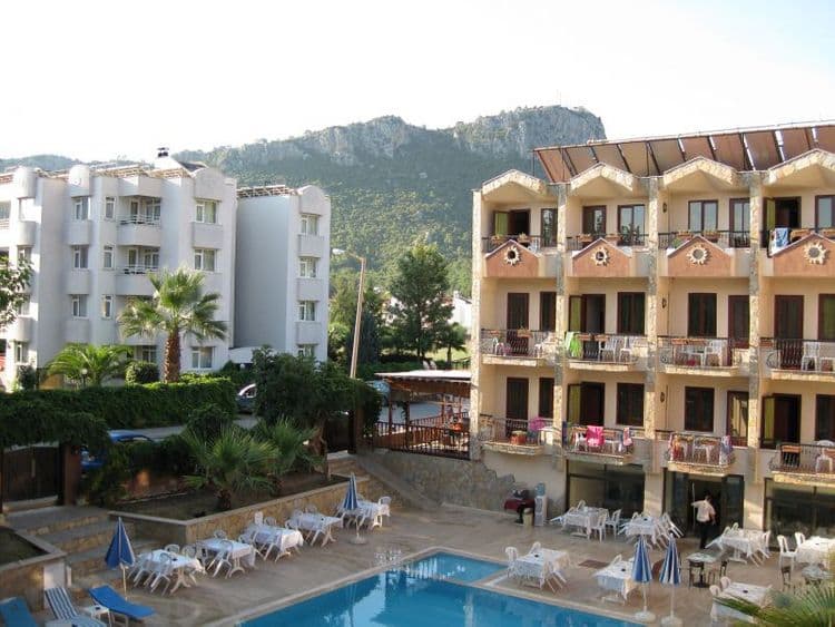 Club Herakles Hotel