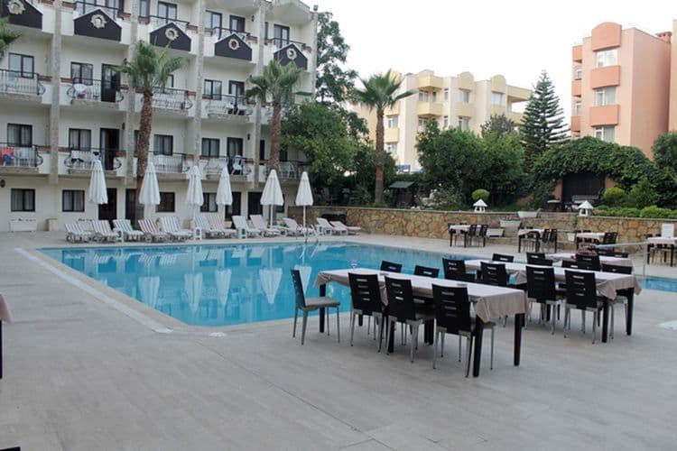 Club Herakles Hotel