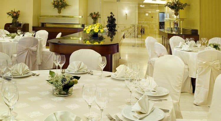 Titania Hotel
