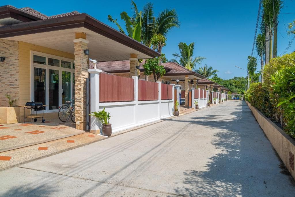 Rawai Private Villas Pools And Garden