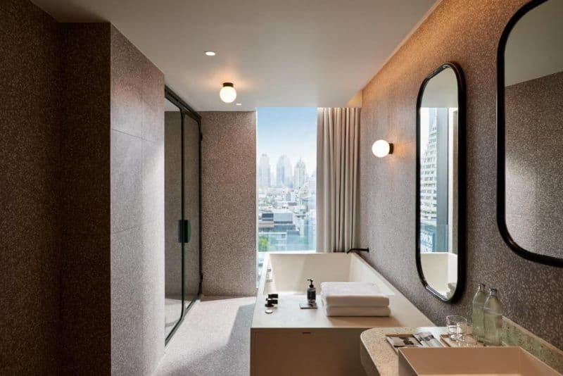 STANDARD BANGKOK MAHANAKHON (THE)
