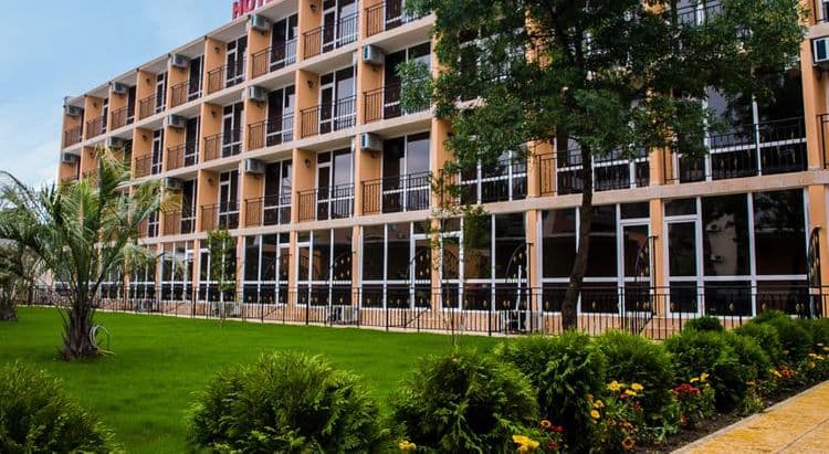 Riva Hotel