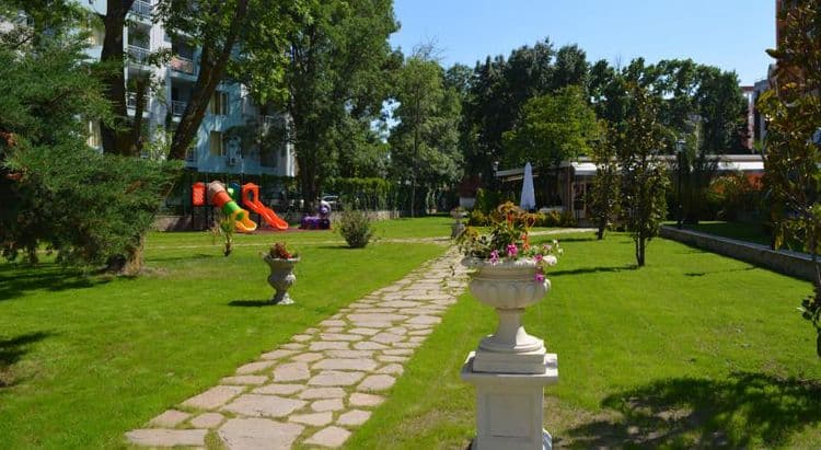 Riva Hotel