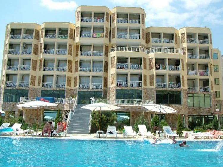 Amfibia Beach