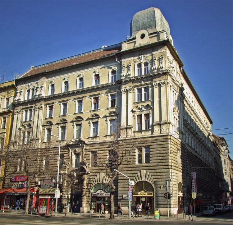 City Hotel Ring