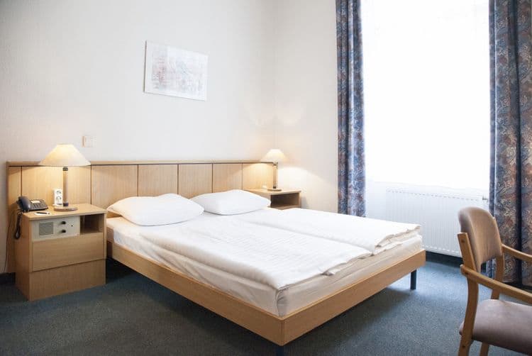 City Hotel Ring