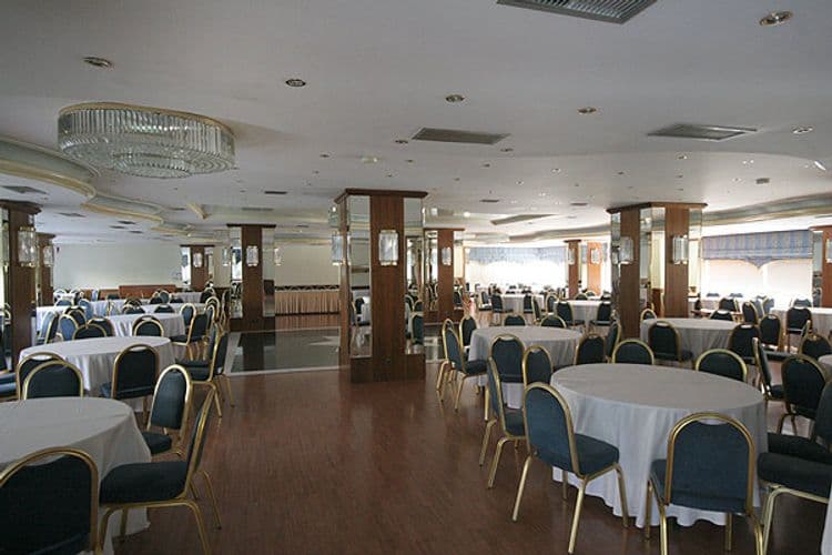 Oasis Hotel Apartments