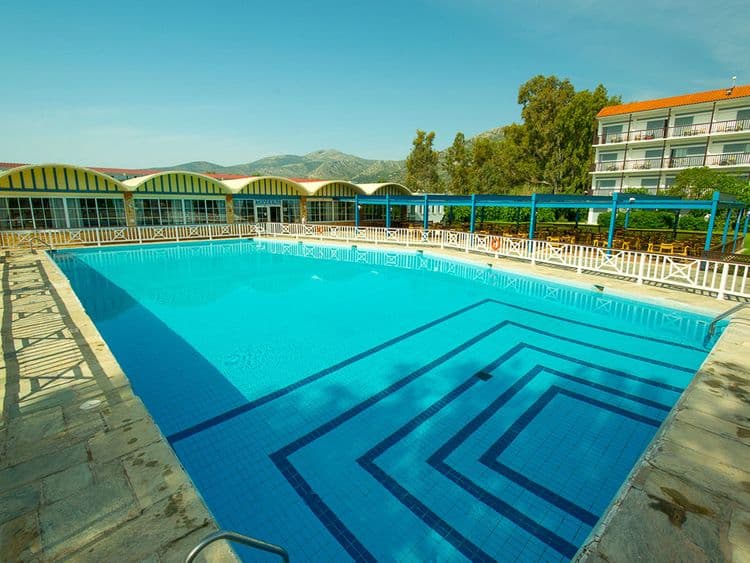 Golden Coast Hotel & Bungalows