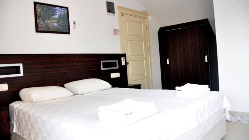Orient Apart Hotel