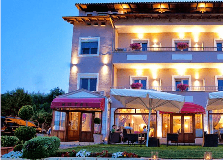Anastassiou Hotel