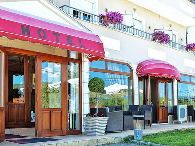 Anastassiou Hotel