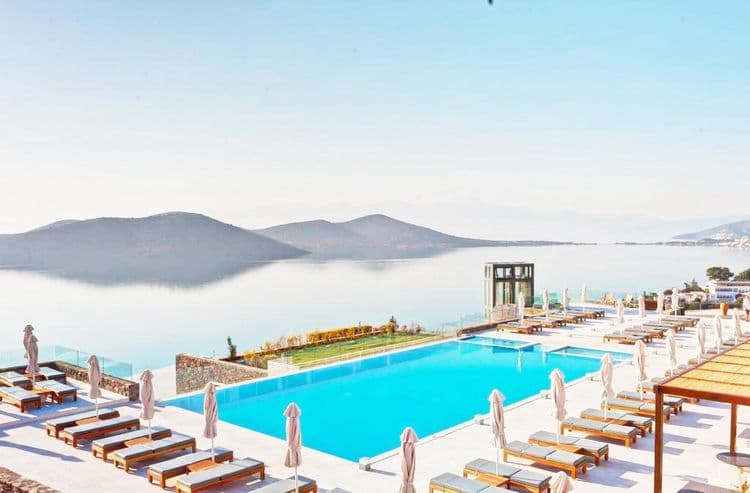 Royal Marmin Bay Boutique & Art Hotel