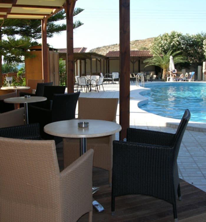 Karteros Hotel