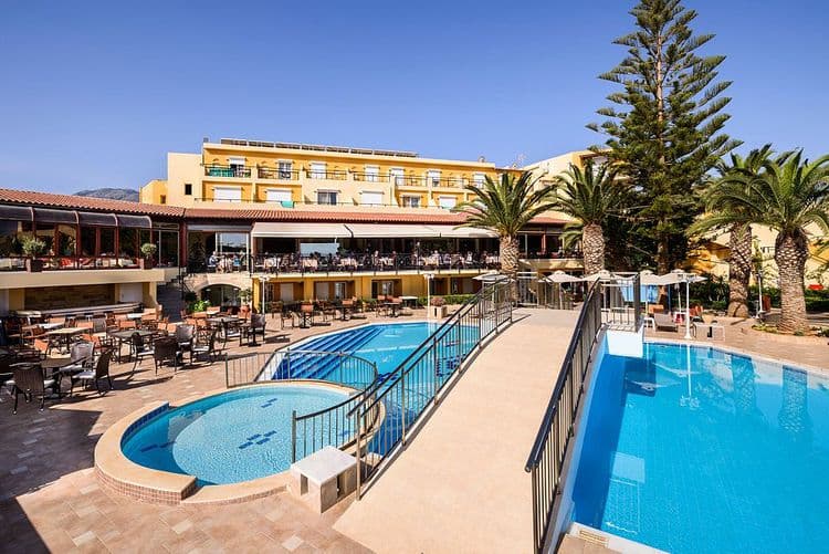 Vantaris Beach Hotel