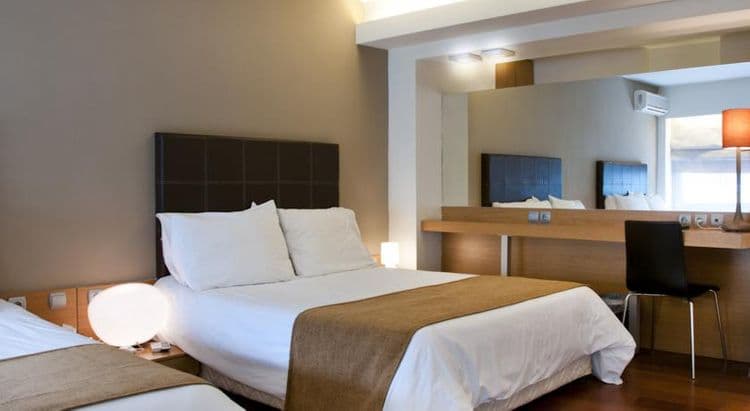 Capsis Hotel