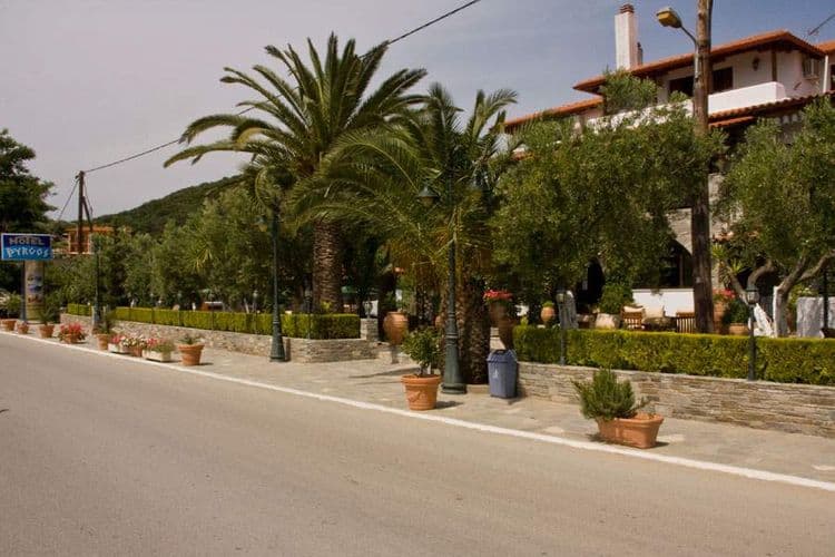 Pyrgos Hotel