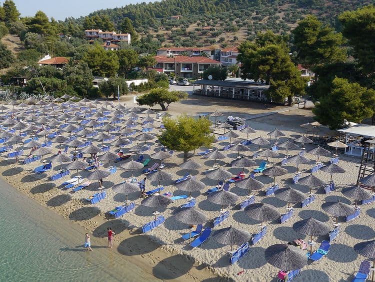 Lagomandra Beach