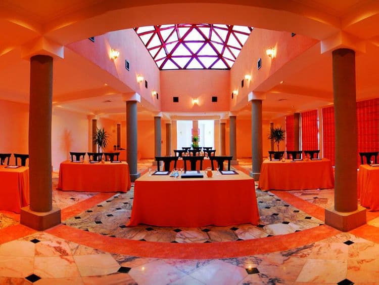 Movenpick Nabatean Castle Hotel