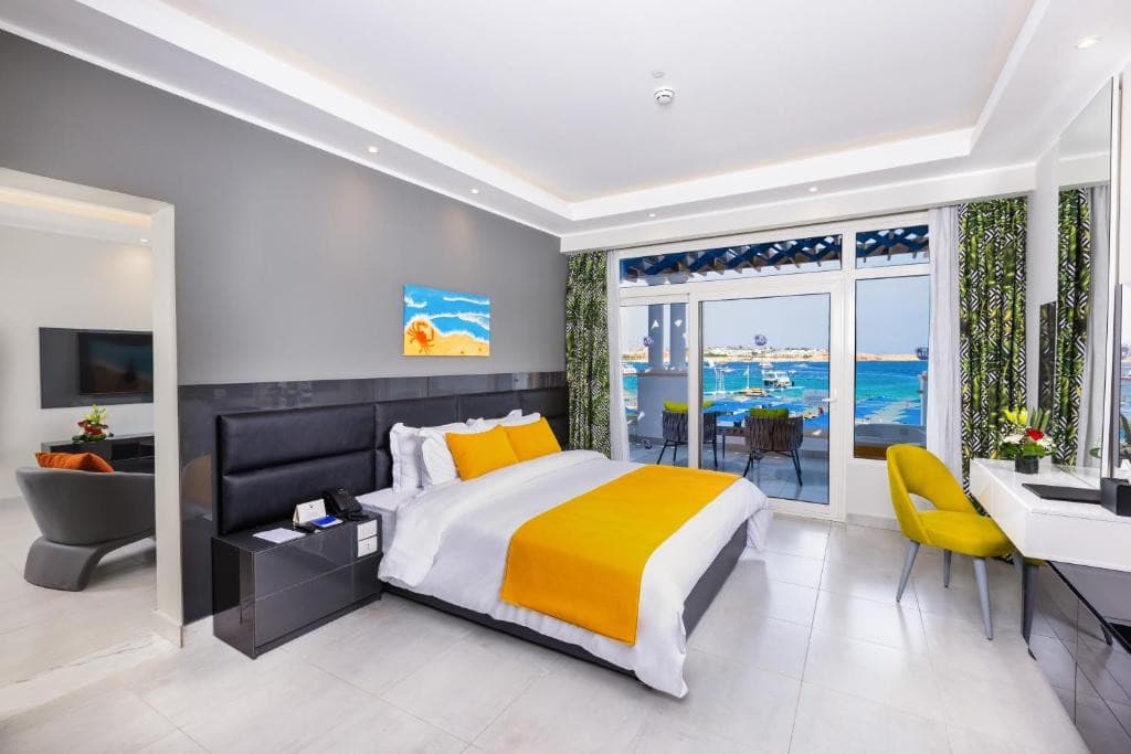 NAAMA BAY SUITES & SPA +18
