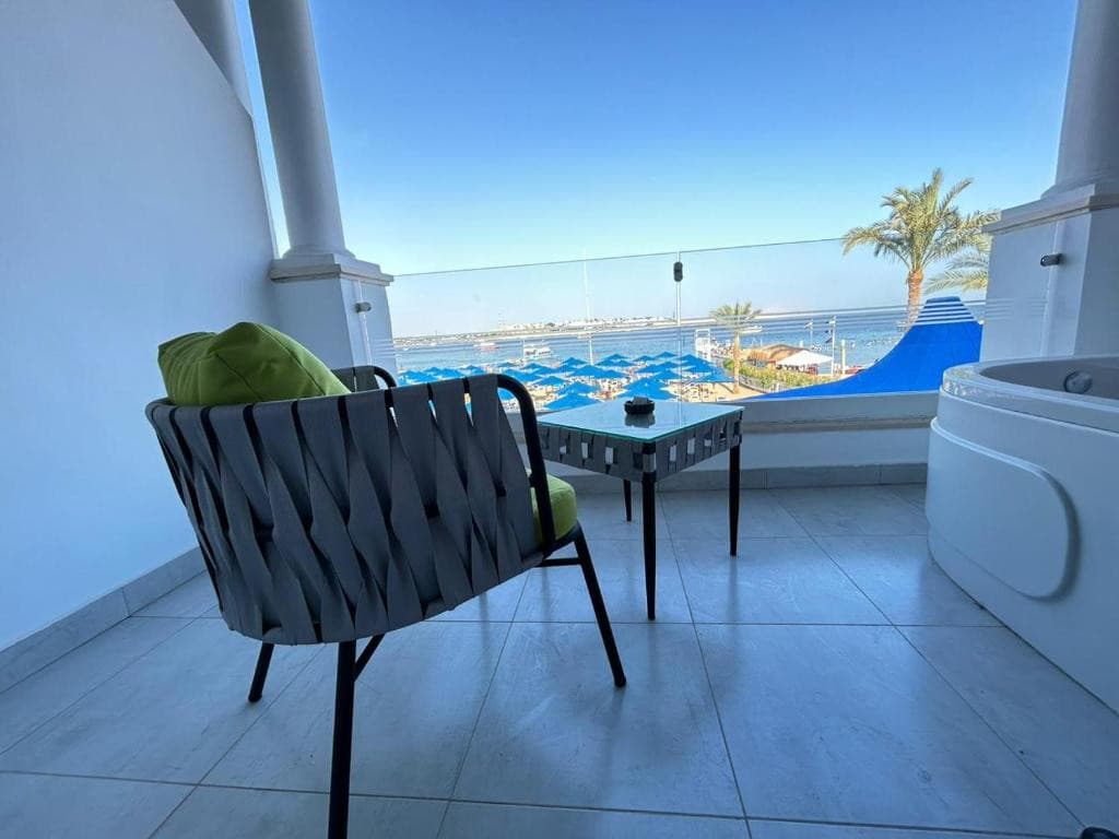 NAAMA BAY SUITES & SPA +18