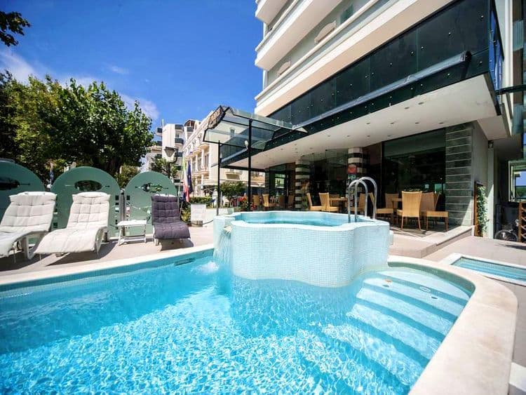 Levante Hotel