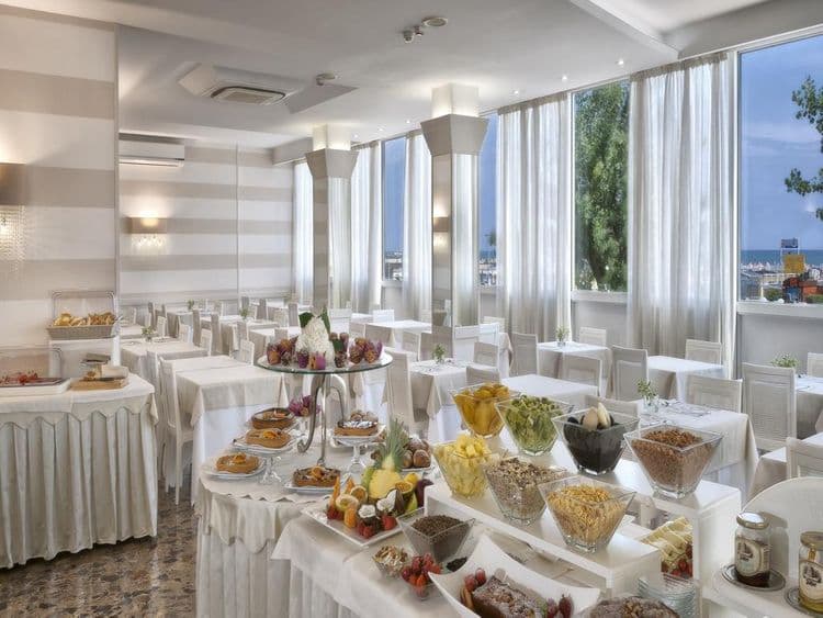 Litoraneo Suite Hotel