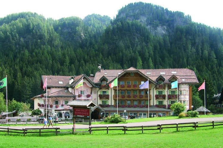 Soreghes Gran Chalet Hotel & Club