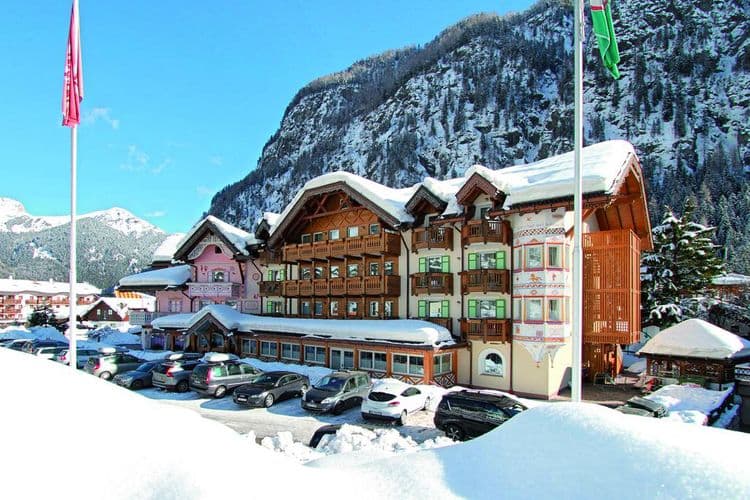 Soreghes Gran Chalet Hotel & Club