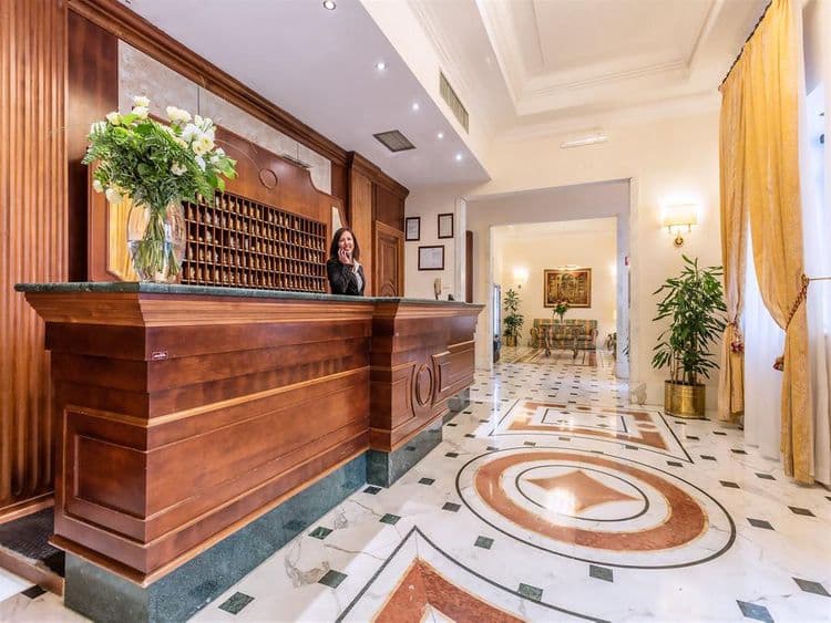 Noto Hotel