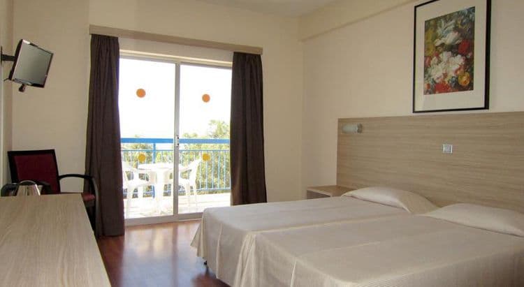 Marina Hotel