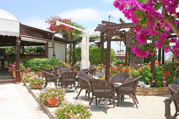 Makronisos Village