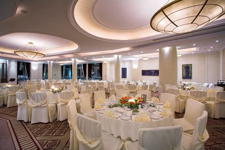 Ajax Hotel