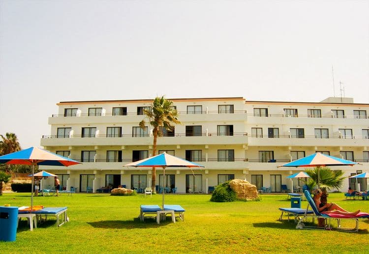 Corallia Beach Hotel Apts