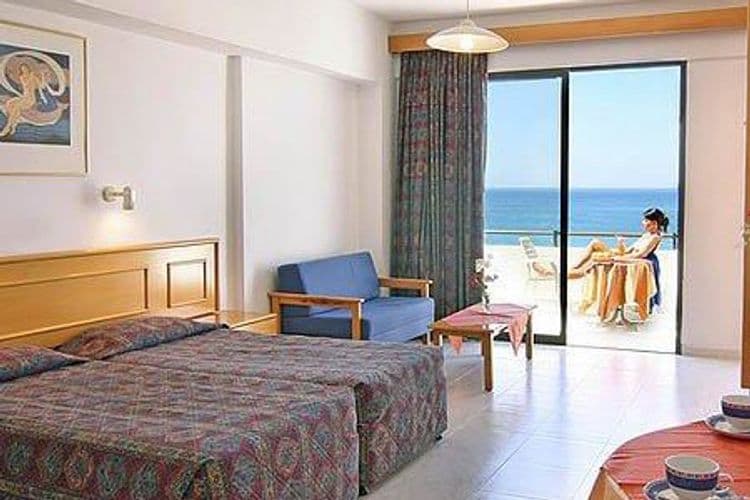 Corallia Beach Hotel Apts